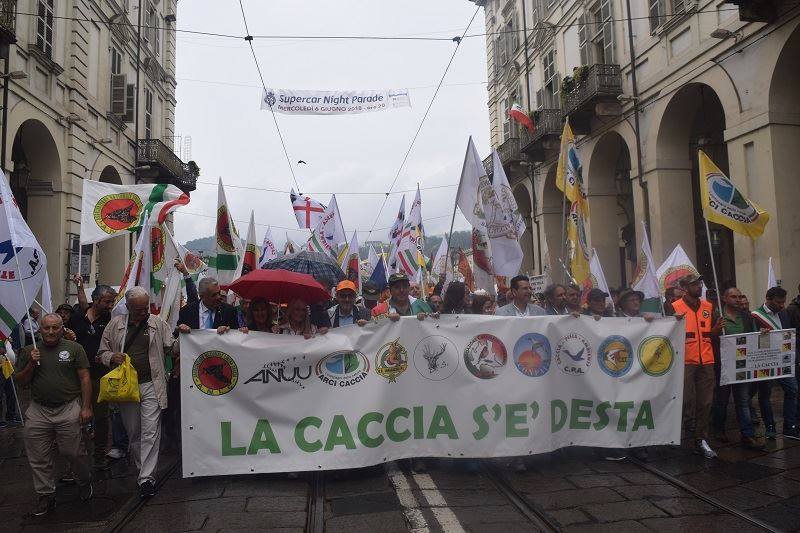 la caccia si e desta